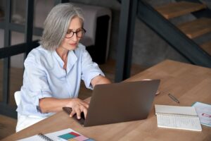 Mehr über den Artikel erfahren Häusliches Arbeitszimmer/Homeoffice