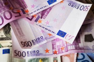 Mehr über den Artikel erfahren Steuerfreies Trinkgeld: Die Höhe ist entscheidend