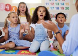 Mehr über den Artikel erfahren Kinderbetreuungskosten: Haushaltszugehörigkeit erforderlich?