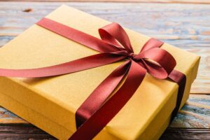 Mehr über den Artikel erfahren Grenzwert für Geschenke erhöht